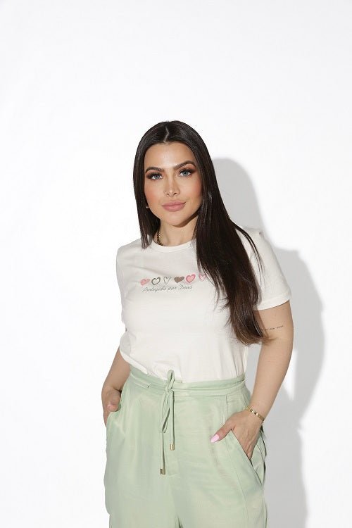 Camiseta Baby Look Feminino Manga Curta - Protegida por Deus - Off-White - iesustore