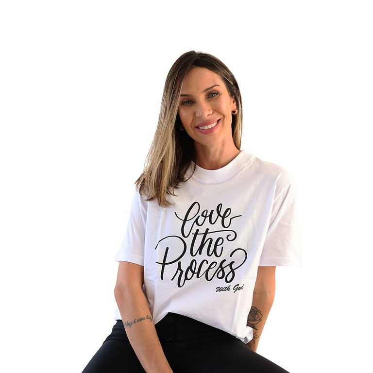 Camiseta Básica Feminino Manga Curta - Love The Process With God - Branca - iesustore