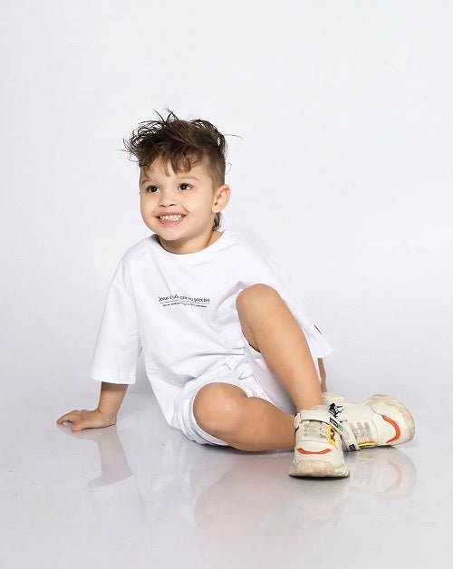 Camiseta Básica Infantil Manga Curta - Jesus é Tudo o que eu Preciso 