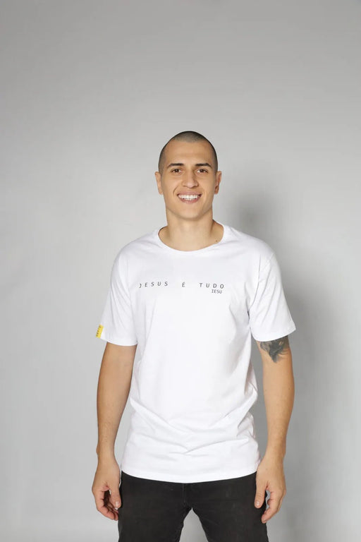 Camiseta Básica Unissex Manga Curta - Jesus é Tudo - iesustore