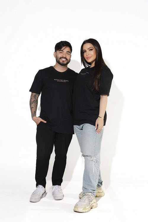 Camiseta Básica Unissex Manga Curta - Nenhum Mal o Atingirá - Preto - iesustore