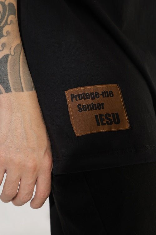 Camiseta Oversized Masculina Manga Curta - Refúgio - Preta - iesustore