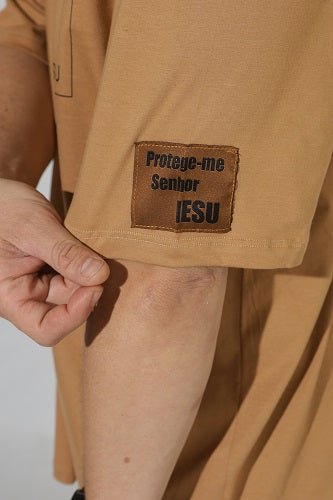 Camiseta Oversized Unissex Manga Curta - Proteja-me Senhor - Caramelo - iesustore